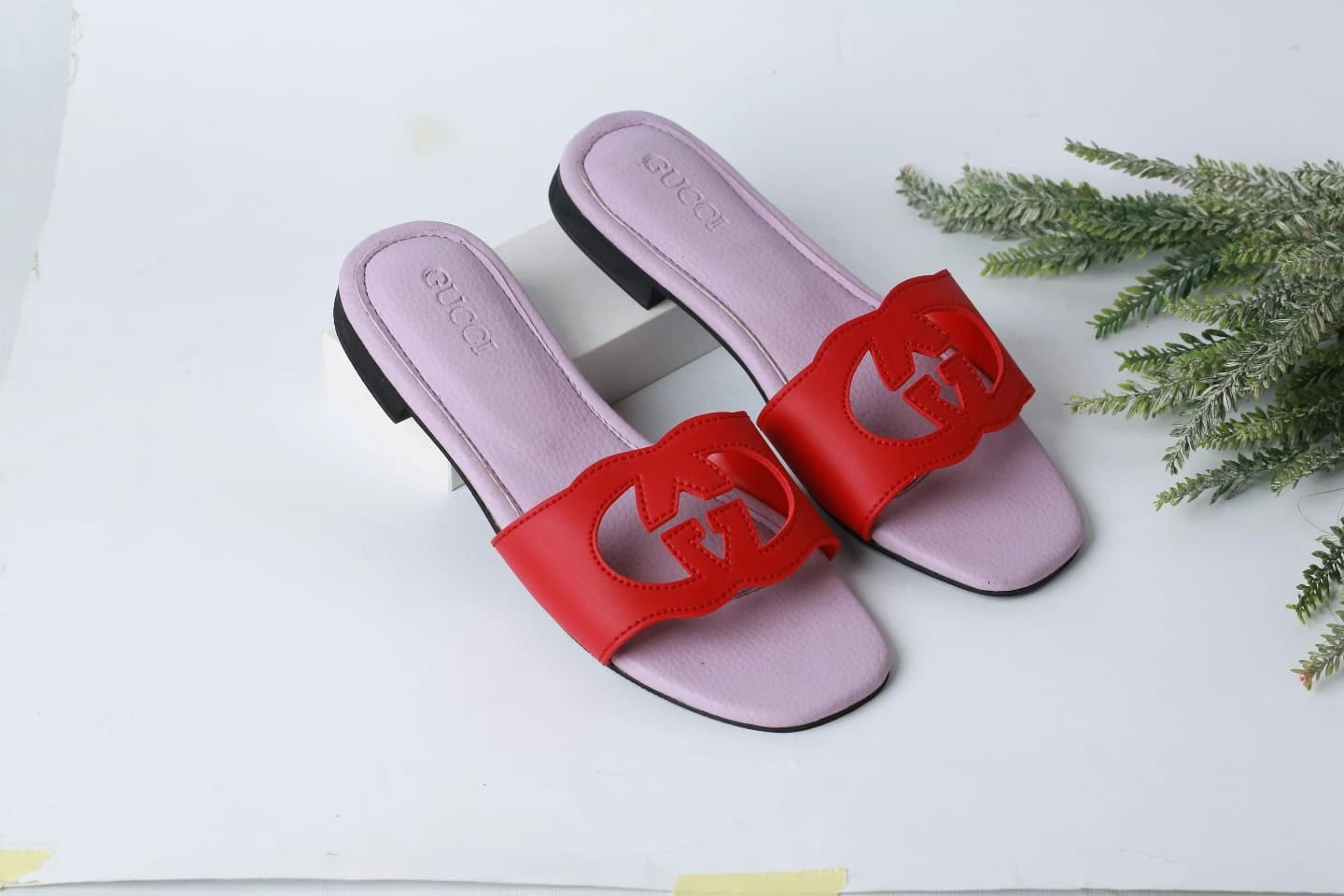 GUCCI CASUAL SLIDES