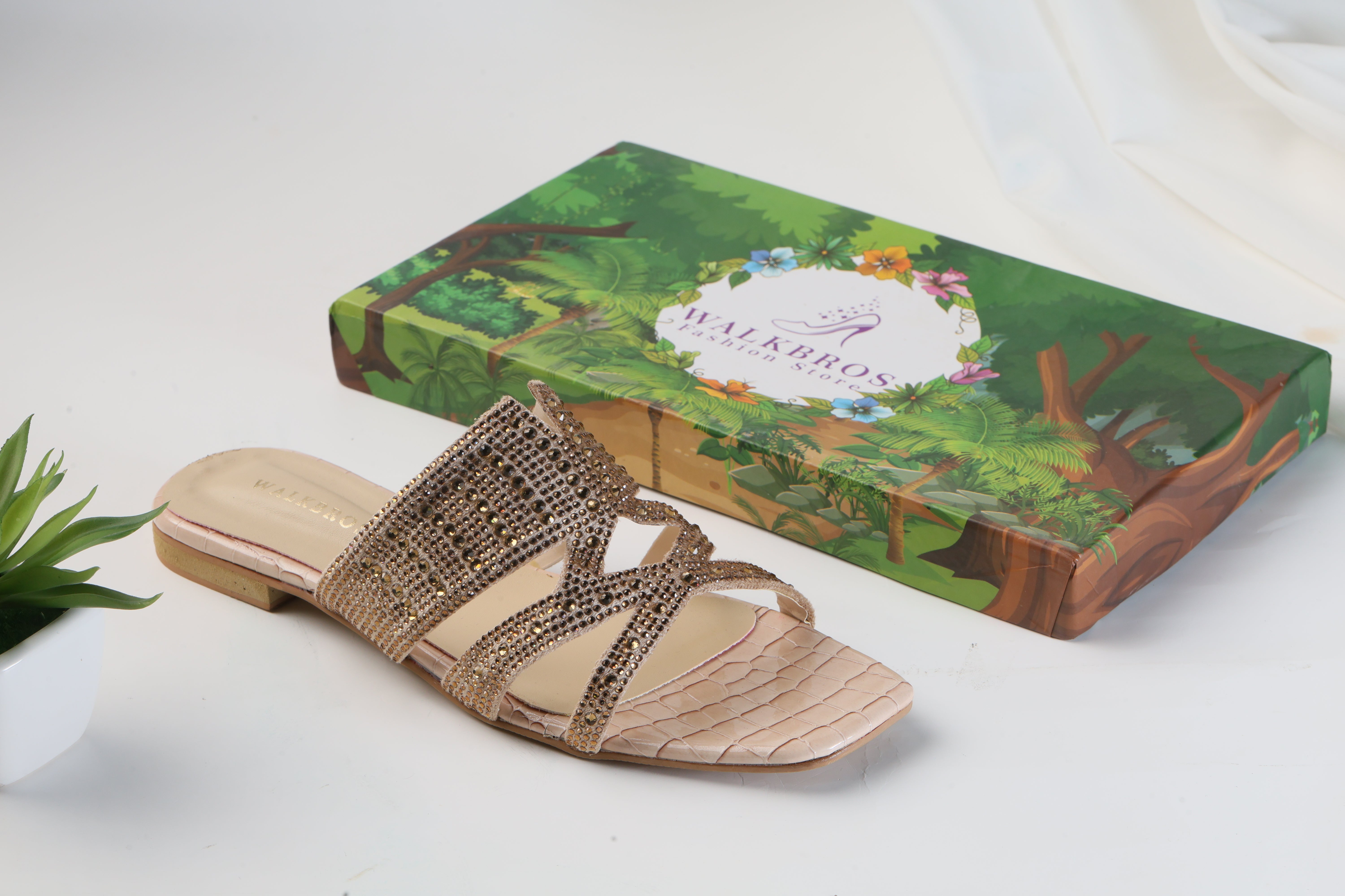WALKBROS BEAUX FANCY SLIPPERS - GOLDEN LOUIS