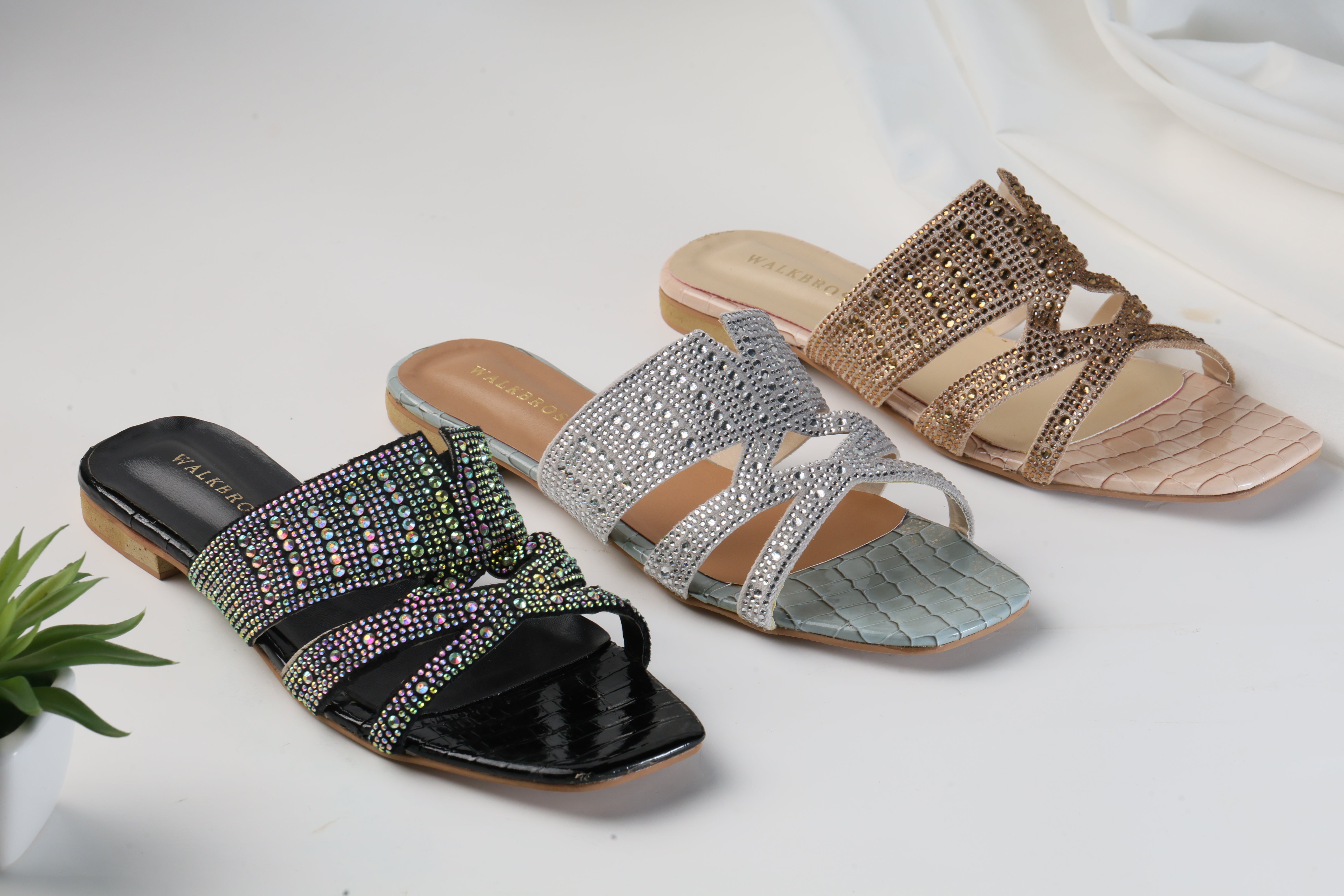 WALKBROS BEAUX FANCY SLIPPERS - SILVER LOUIS