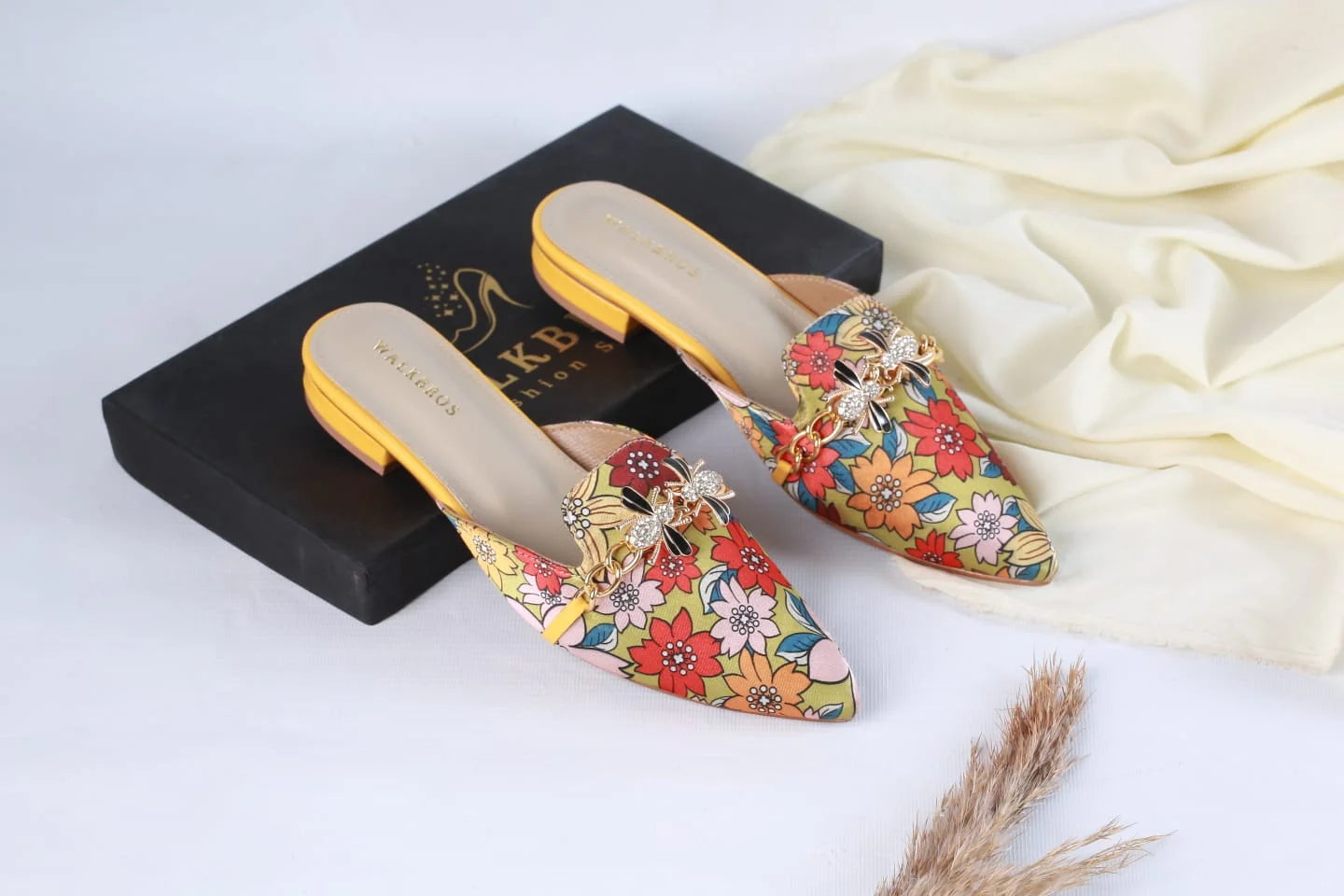 FLORAL MULE POINTED TOE FLATS VINTAGE BEE MULES - YELLOW