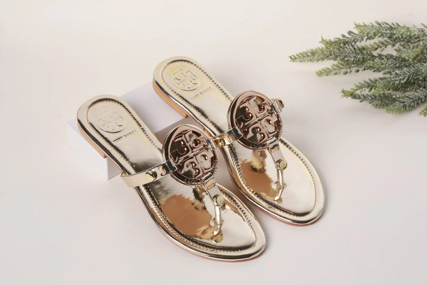 TB MILLER LOGO SANDALS - GOLDEN