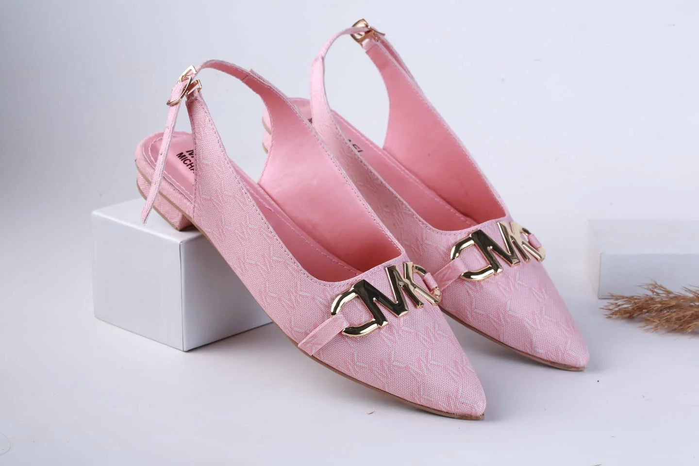MICHAEL KORS POINTED TOE FLAT PUMPS PINK Walkbros