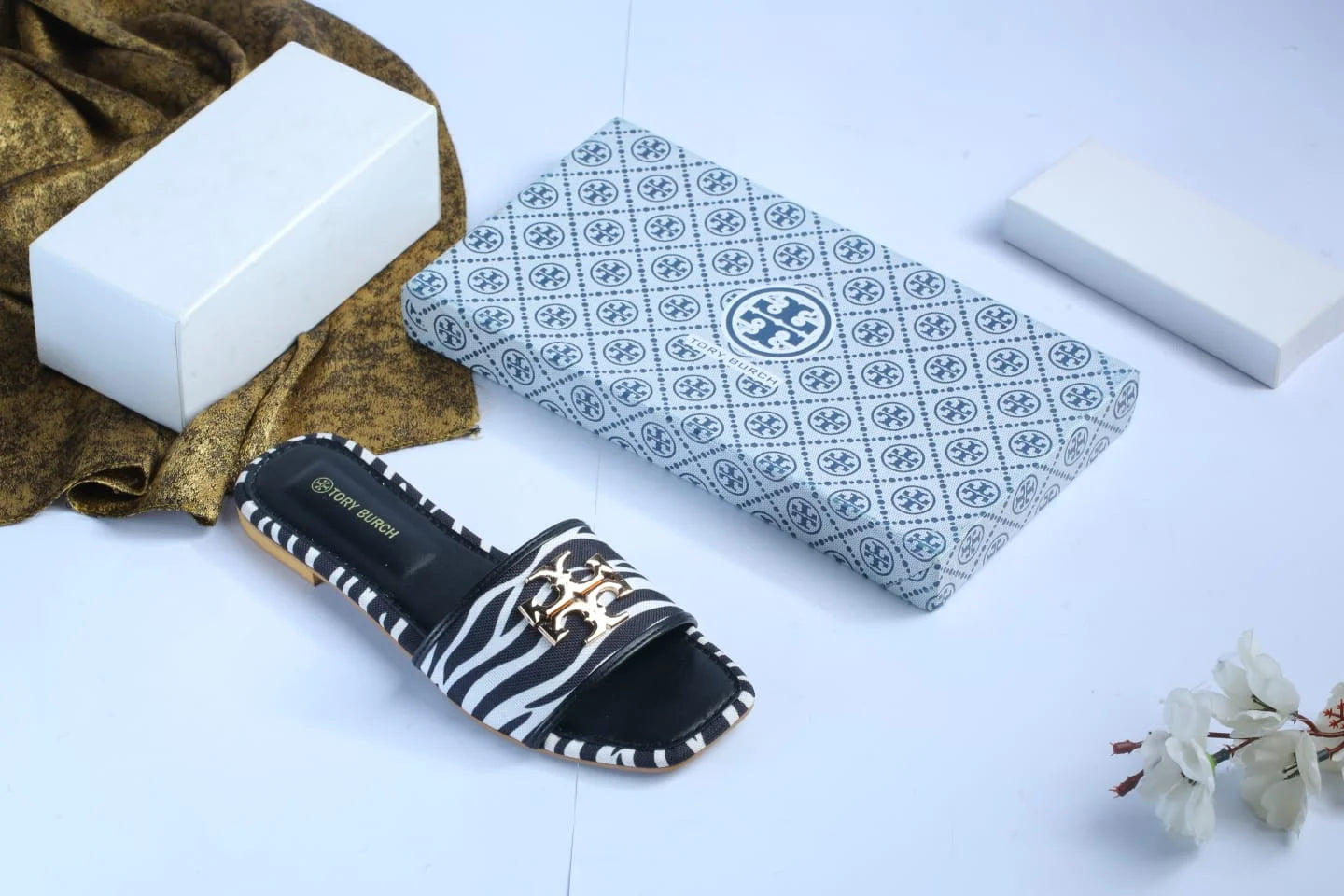 TB ELEANOR SLIDE - ZEBRA