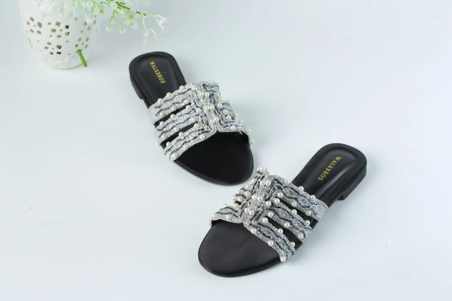 WALKBROS EMBROIDERED PEARLS FLATS - BLACK