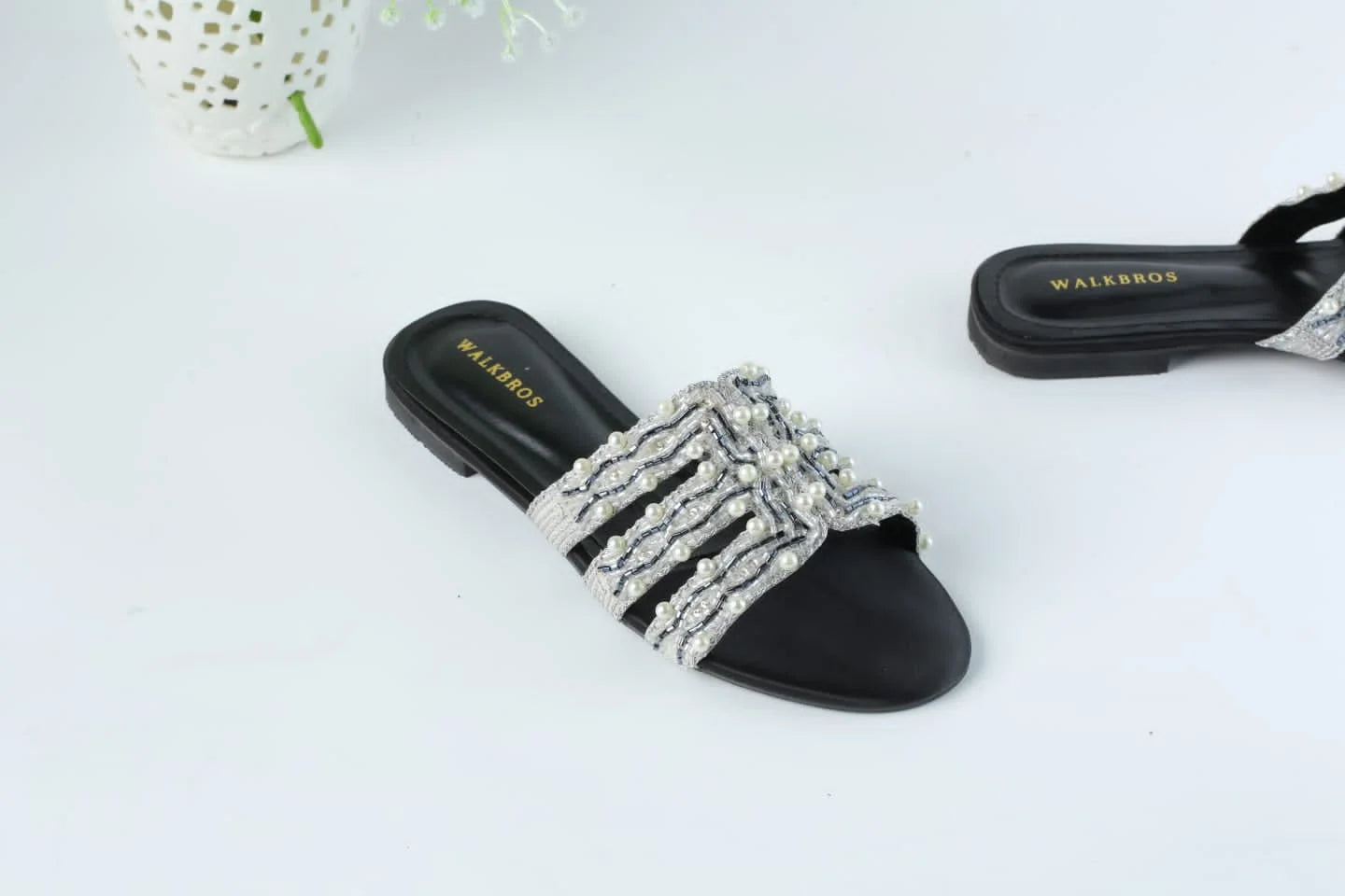 WALKBROS EMBROIDERED PEARLS FLATS - BLACK