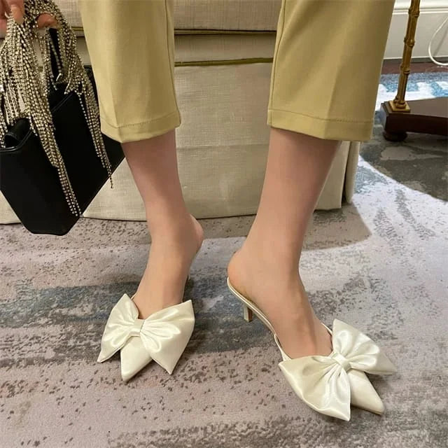 WOMEN'S POINTED KITTEN HEELS - CREAM