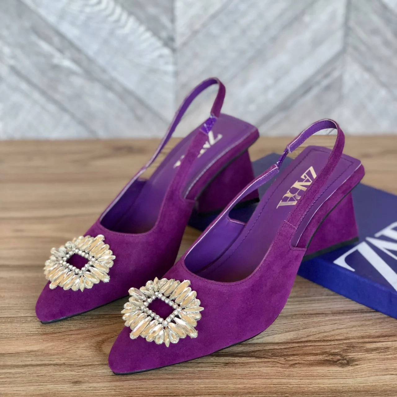 WOMEN'S POINTED TRIANGLE HEELS - PURPLE