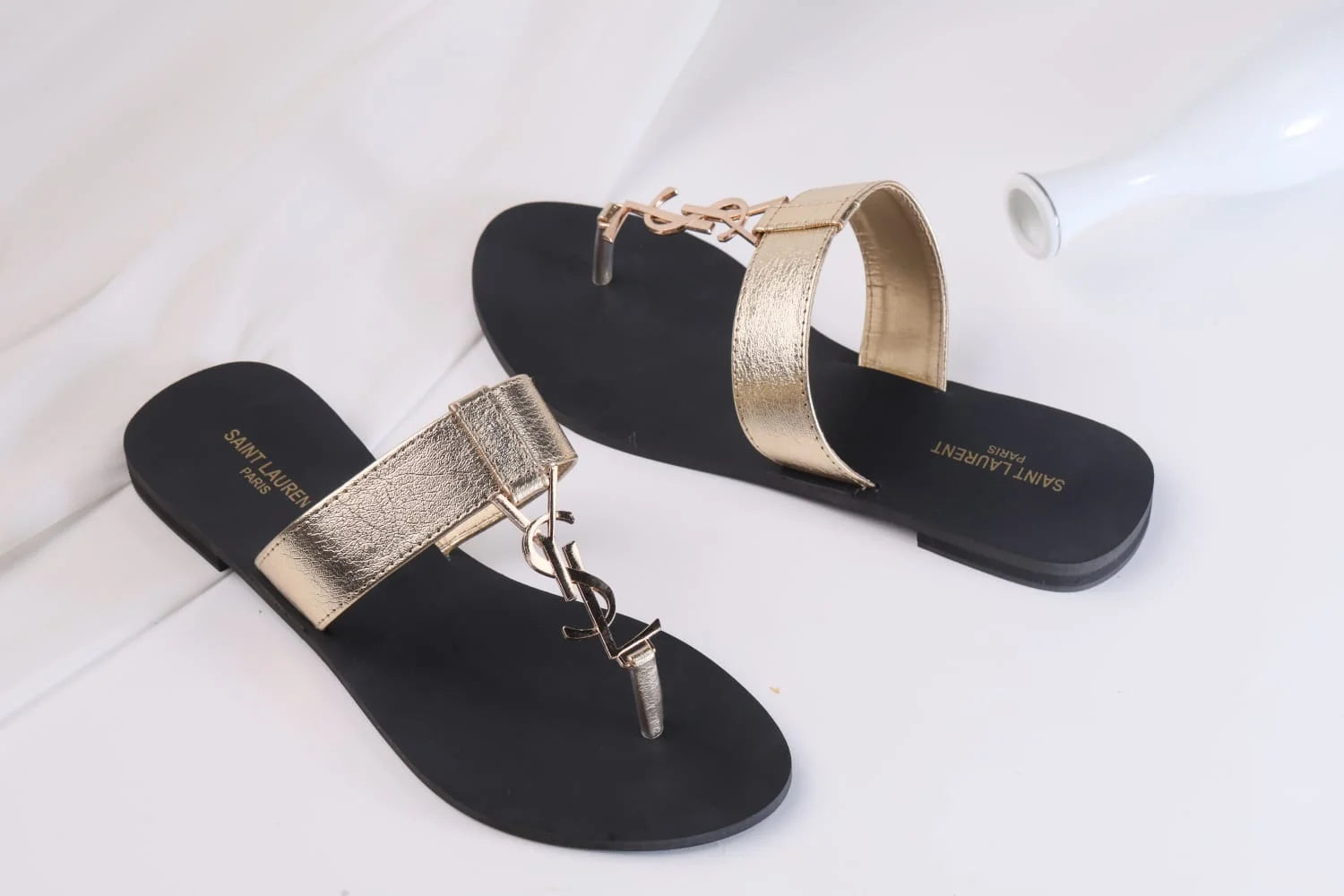 SAINT LAURENT CASSANDRA SLIPPER - GOLDEN