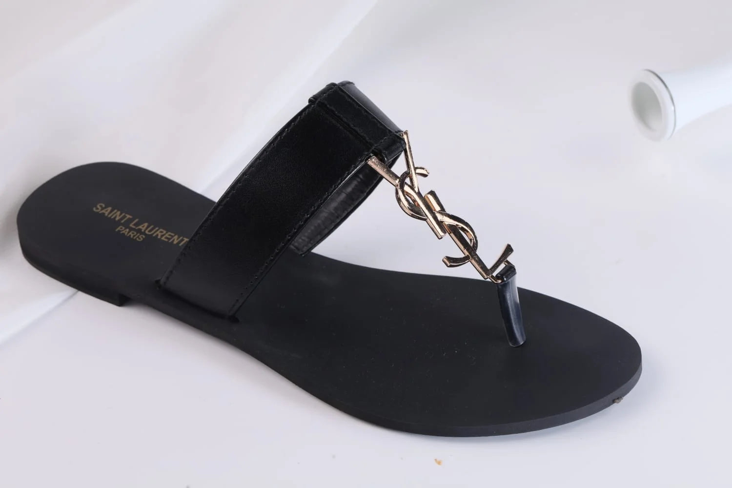 SAINT LAURENT CASSANDRA SLIPPER - BLACK