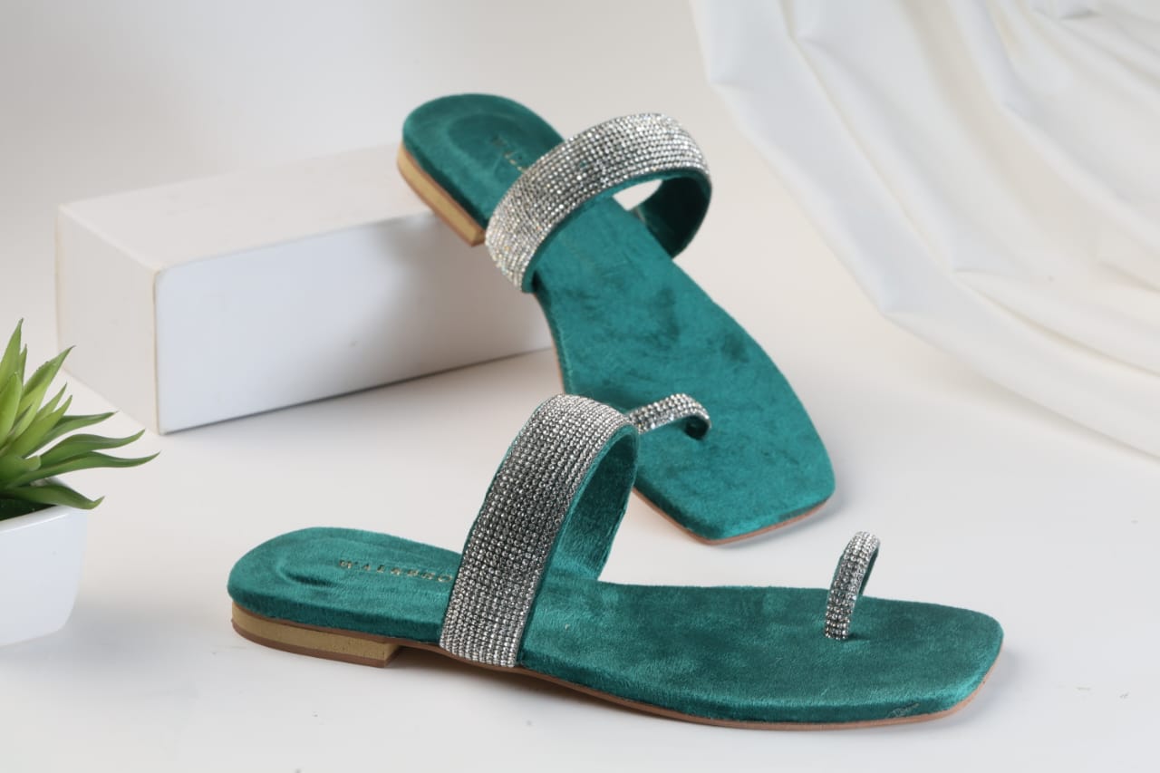 WALKBROS WOMEN'S MASH STRAP SLIPPERS - GREEN