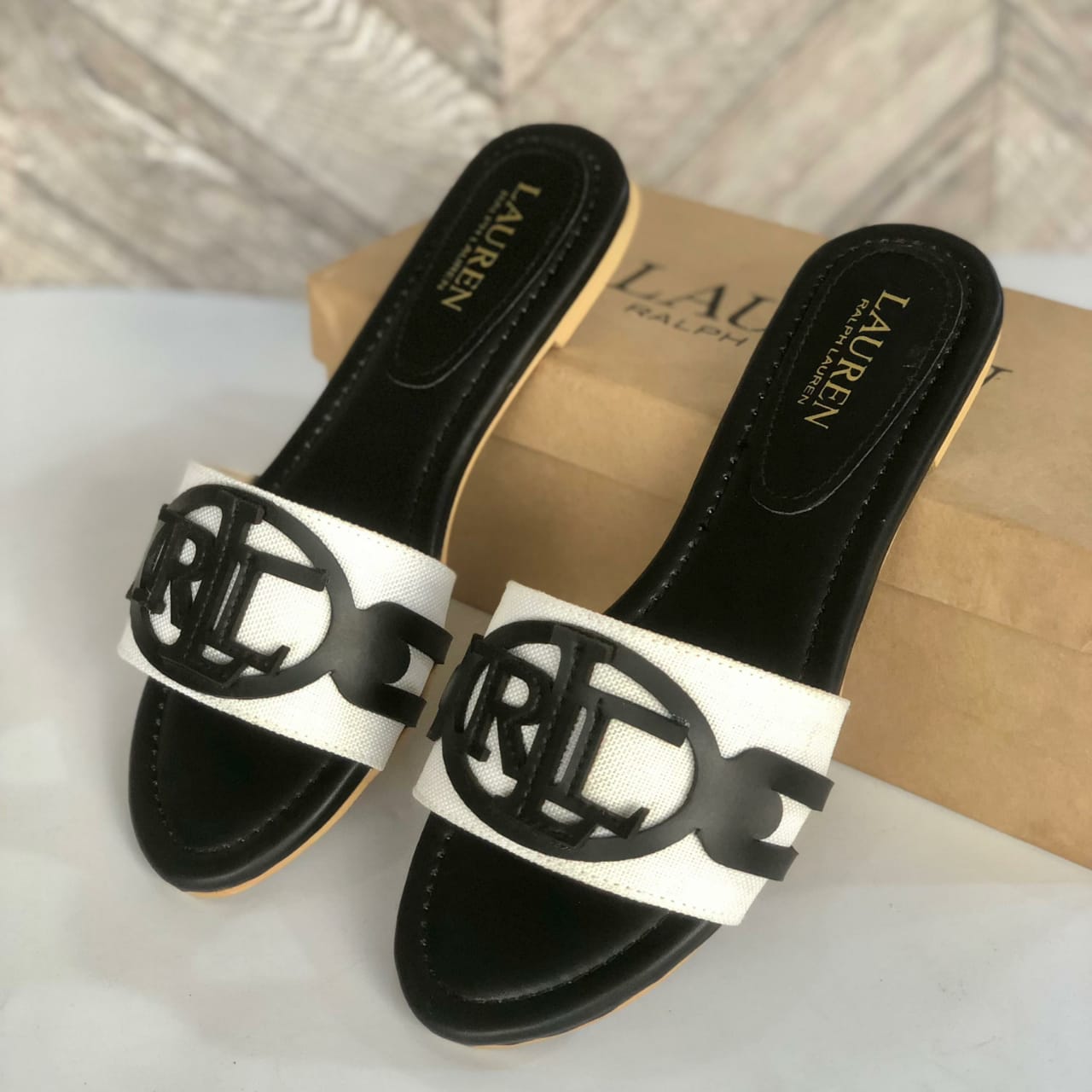 RALPH LAUREN WOMEN'S ALEGRA SLIDES - BLACK