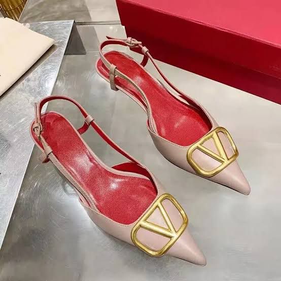 VALENTINO FLAT PUMPS - BEIGE