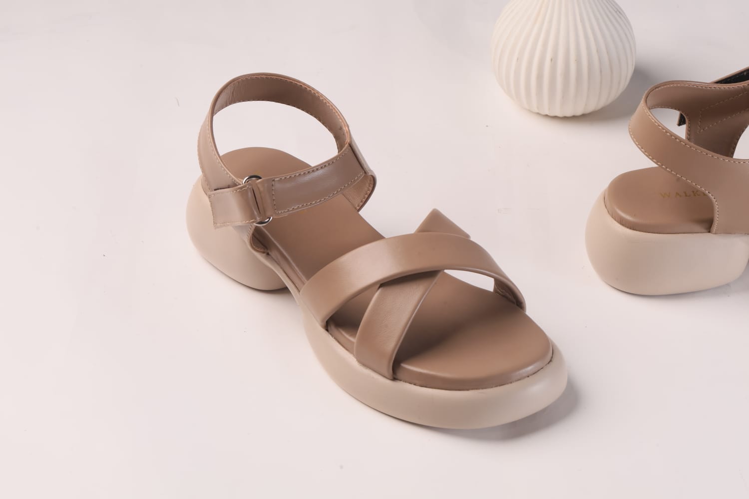 WALKBROS MEDICATED WEDGES SANDALS {  2  } - BEIGE
