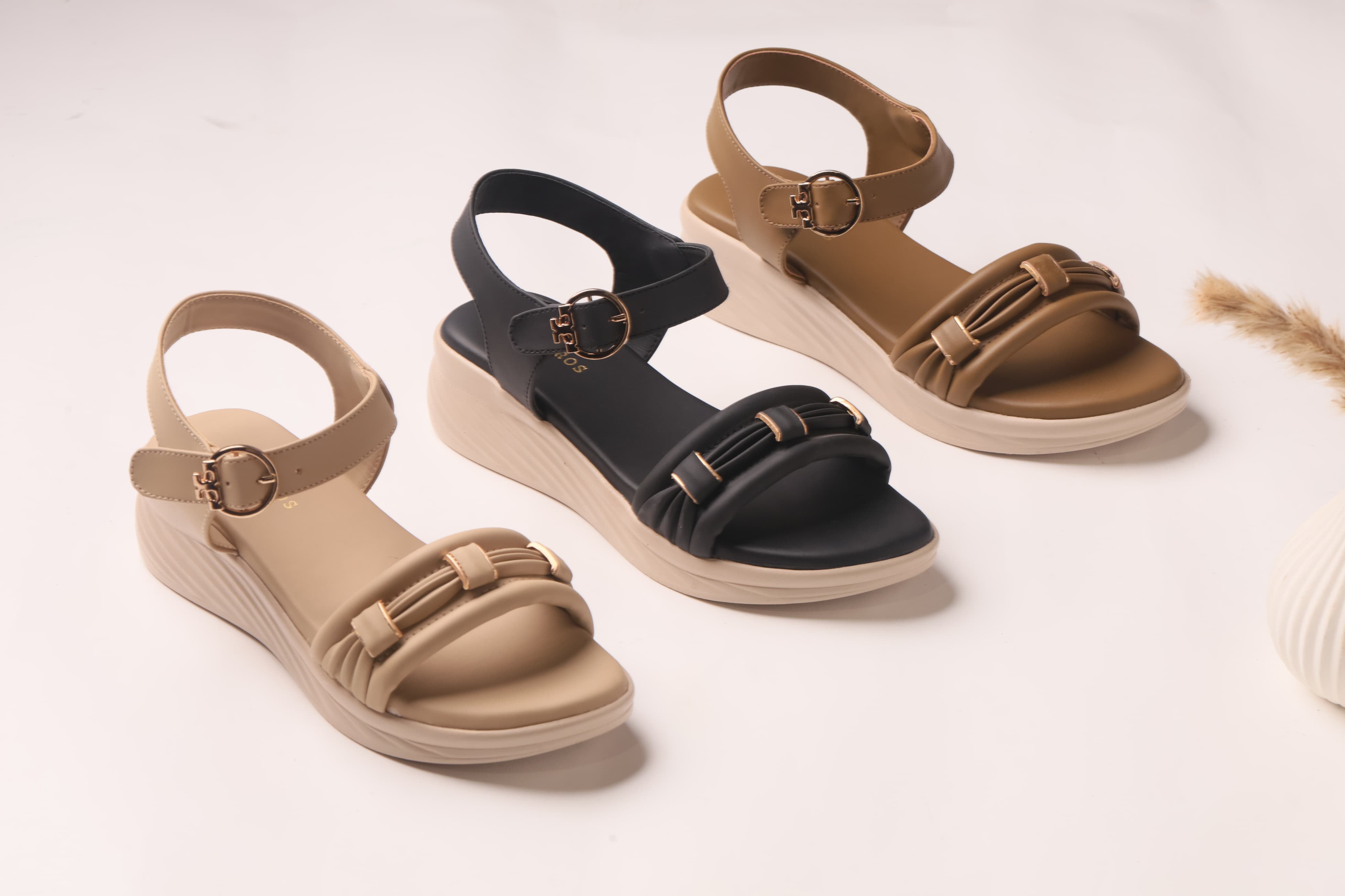 WALKBROS MEDICATED WEDGES SANDALS {  1  } - BEIGE