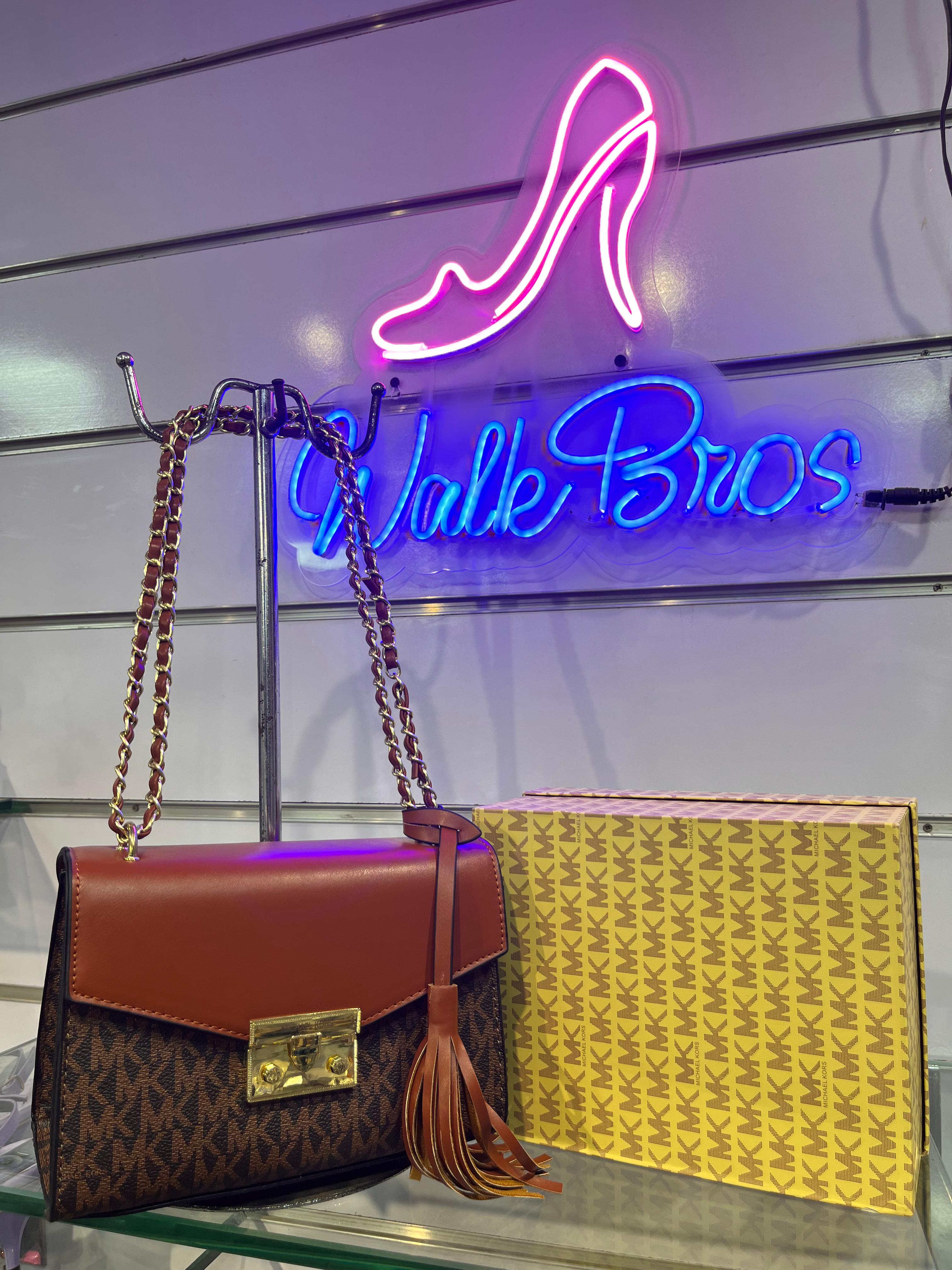 MK MICHAEL KORS ROSE MEDIUM LOGO SHOULDER BAG - BROWN