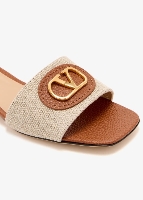 VALENTINO GARAVANI VLOGO SIGNATURE SANDALS FOR WOMEN - BROWN