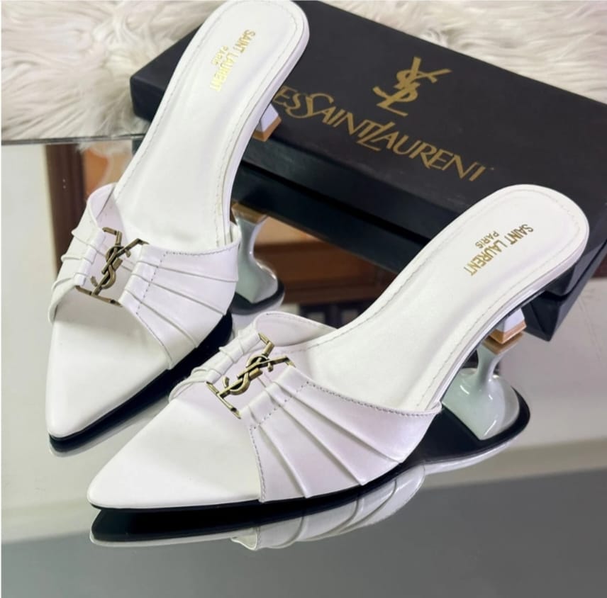 YSL ANTIQUE BUKLE HEEL - WHITE