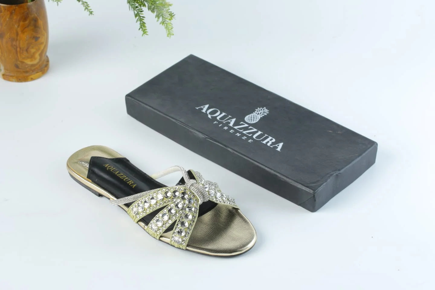 AQUAZZURA EMBROIDERED RHINESTONE FLAT SANDALS - GOLDEN