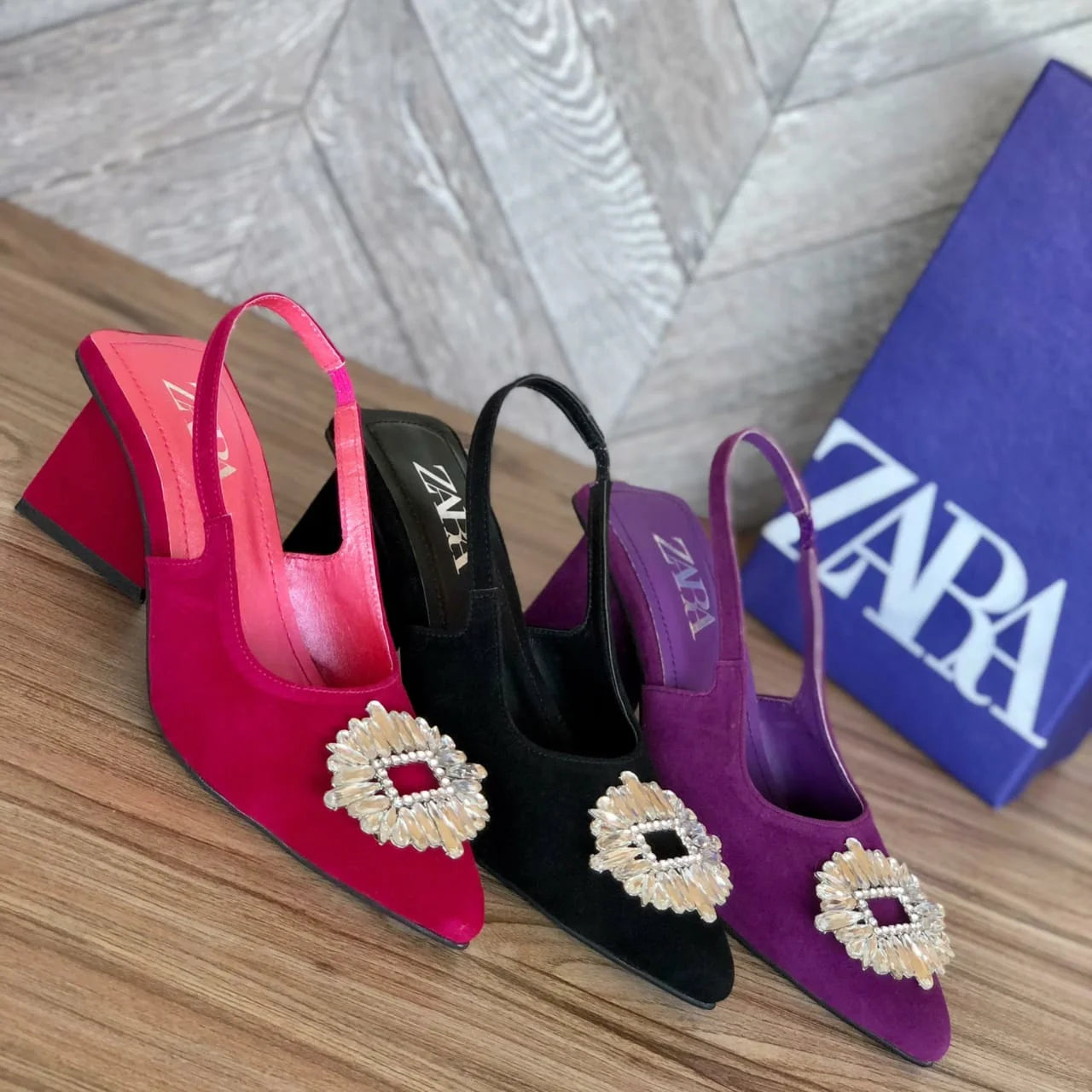 WOMEN'S POINTED TRIANGLE HEELS - PINK