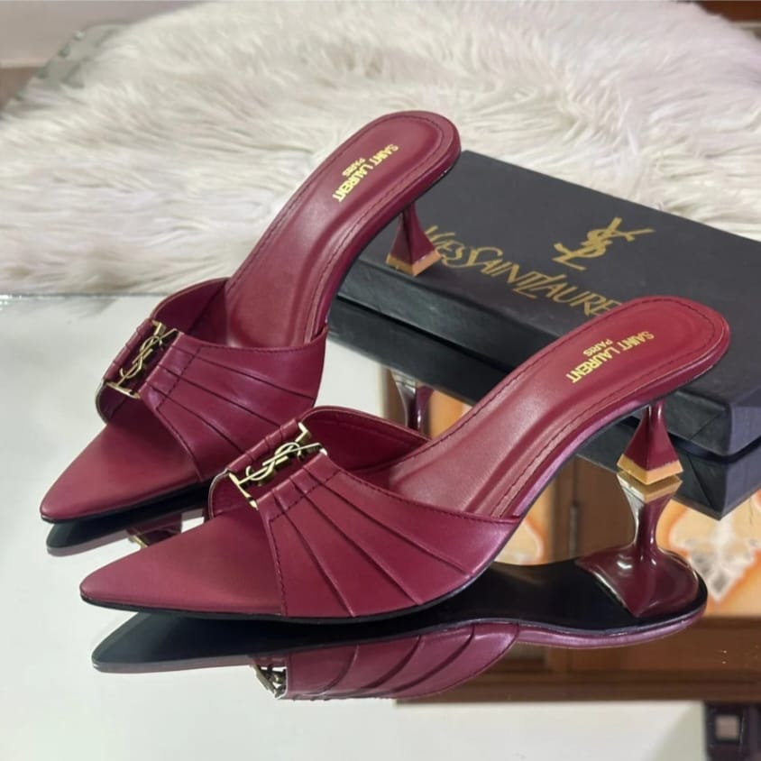 YSL ANTIQUE BUKLE HEEL - MAROON