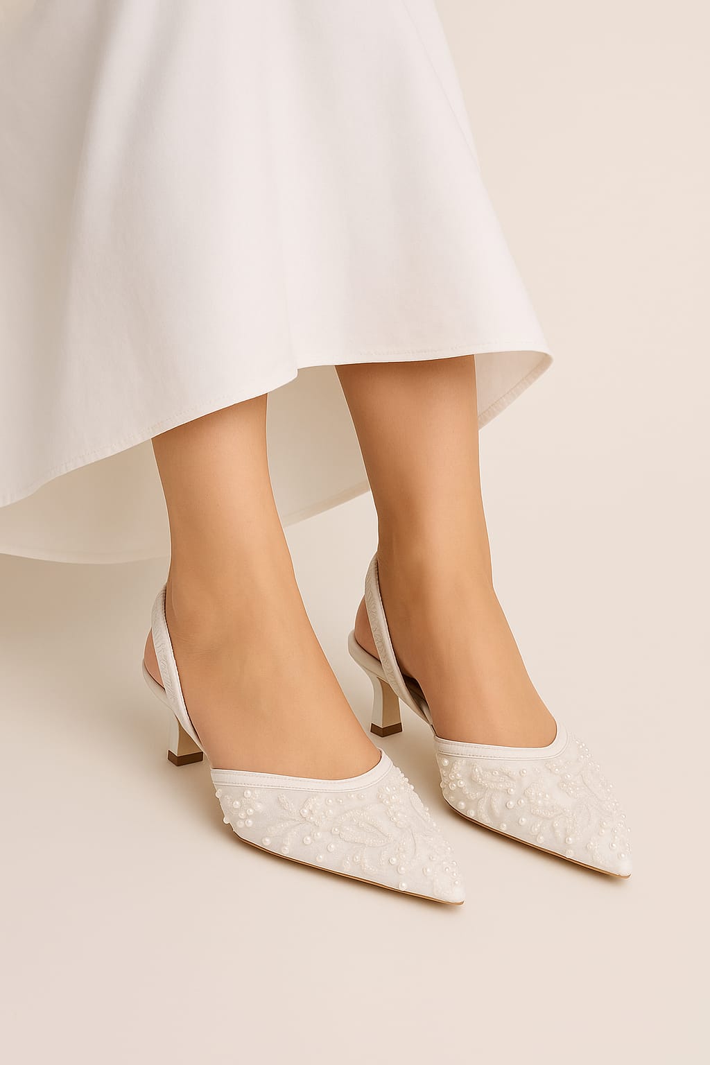 ZARA EMBROIDERY HEEL - WHITE