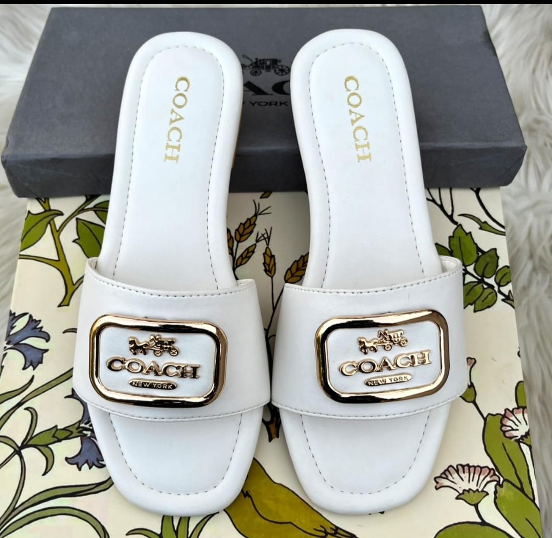 Coach soft Leather slipper = WHITE