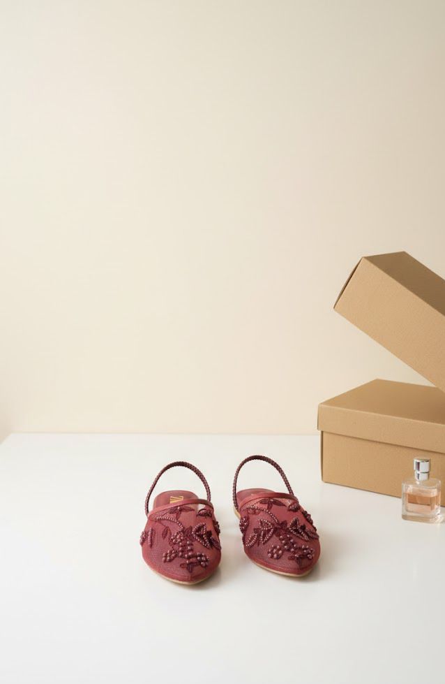 Zara Elegant Maroon Mules